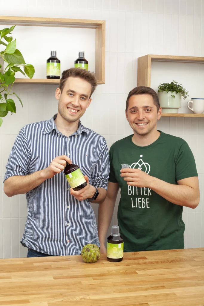 Powerteam: Jan Stratmann und Andre Sierek wollen mit ihren BitterLiebe-Tropfen den US-Markt erobern. Bild: BitterPower